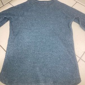 Grey long sleeve sweater